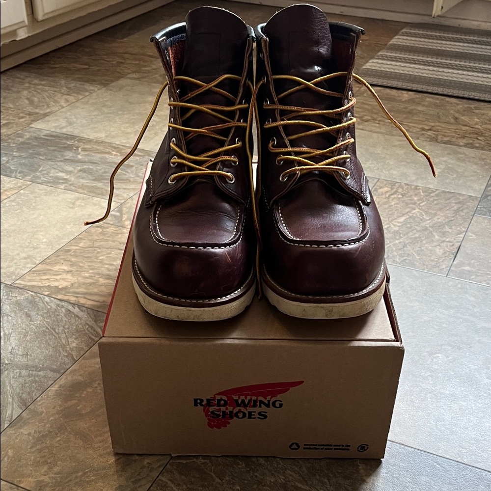 Red Wing Boots Classic Moc Heritage #8138 Men’s size 11